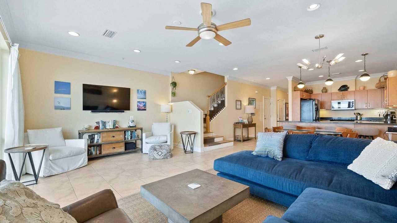 Photo of Livingroom in White Sands