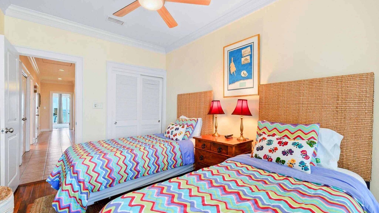 Photo of Bedroom in White Sands