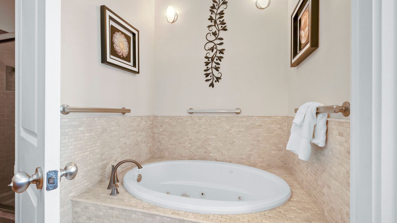 Photo of Bathroom in White Sands
