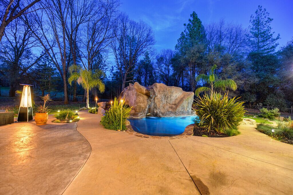 Photo of Outdoor in Auburn