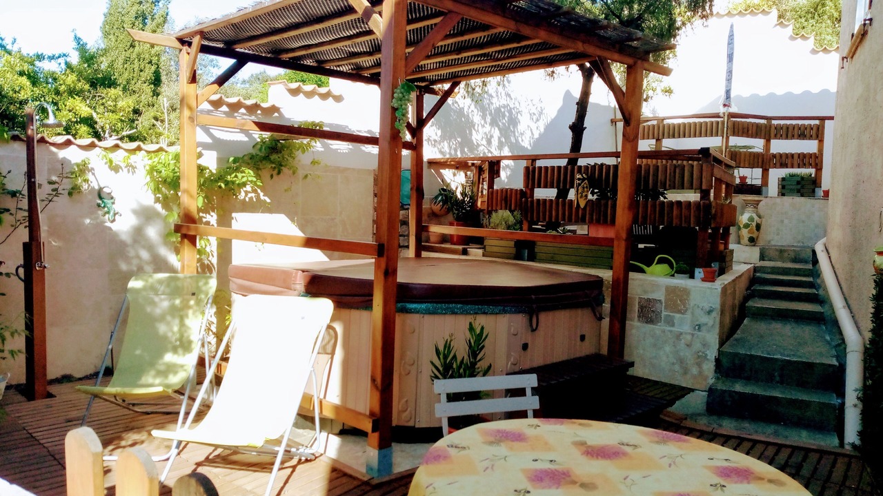 Photo of Outdoor in Salavas
