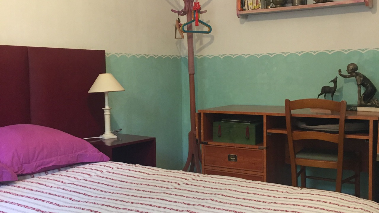 Photo of Bedroom in Ensues-la-Redonne