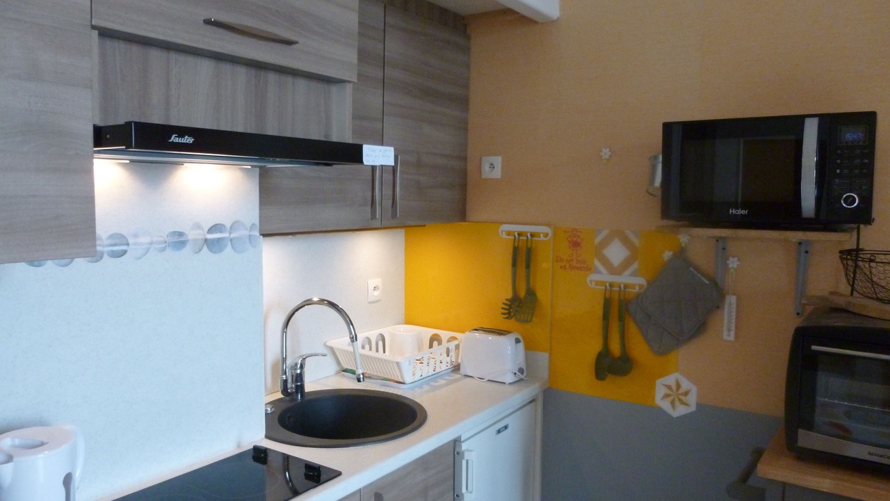 Photo of Kitchen in Donville-les-Bains