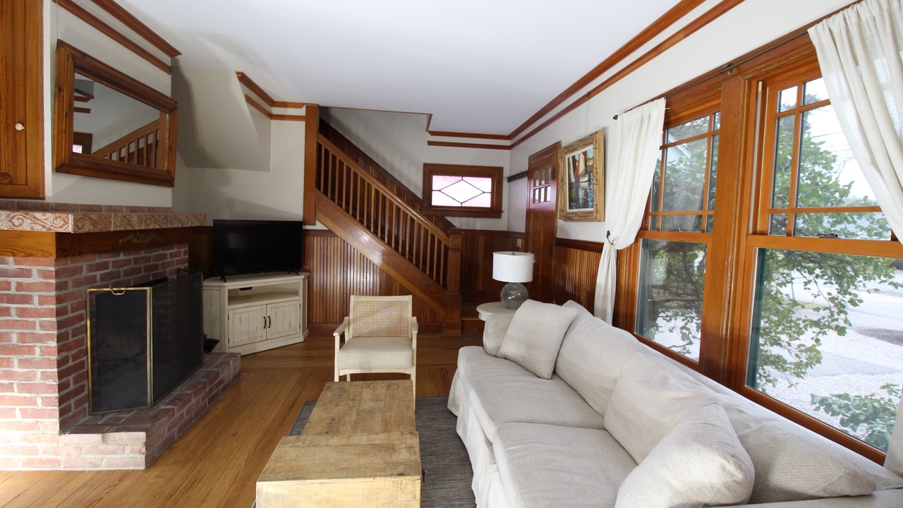 Photo of Livingroom in Stonington