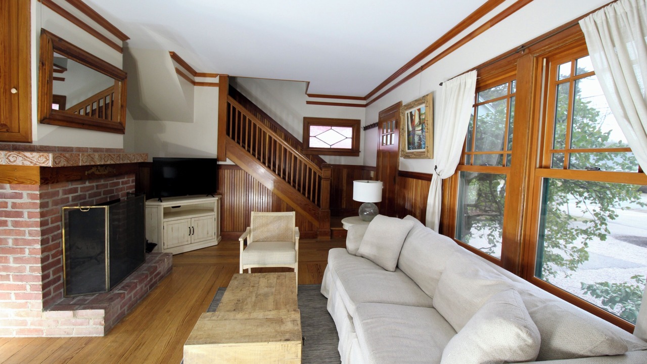 Photo of Livingroom in Stonington