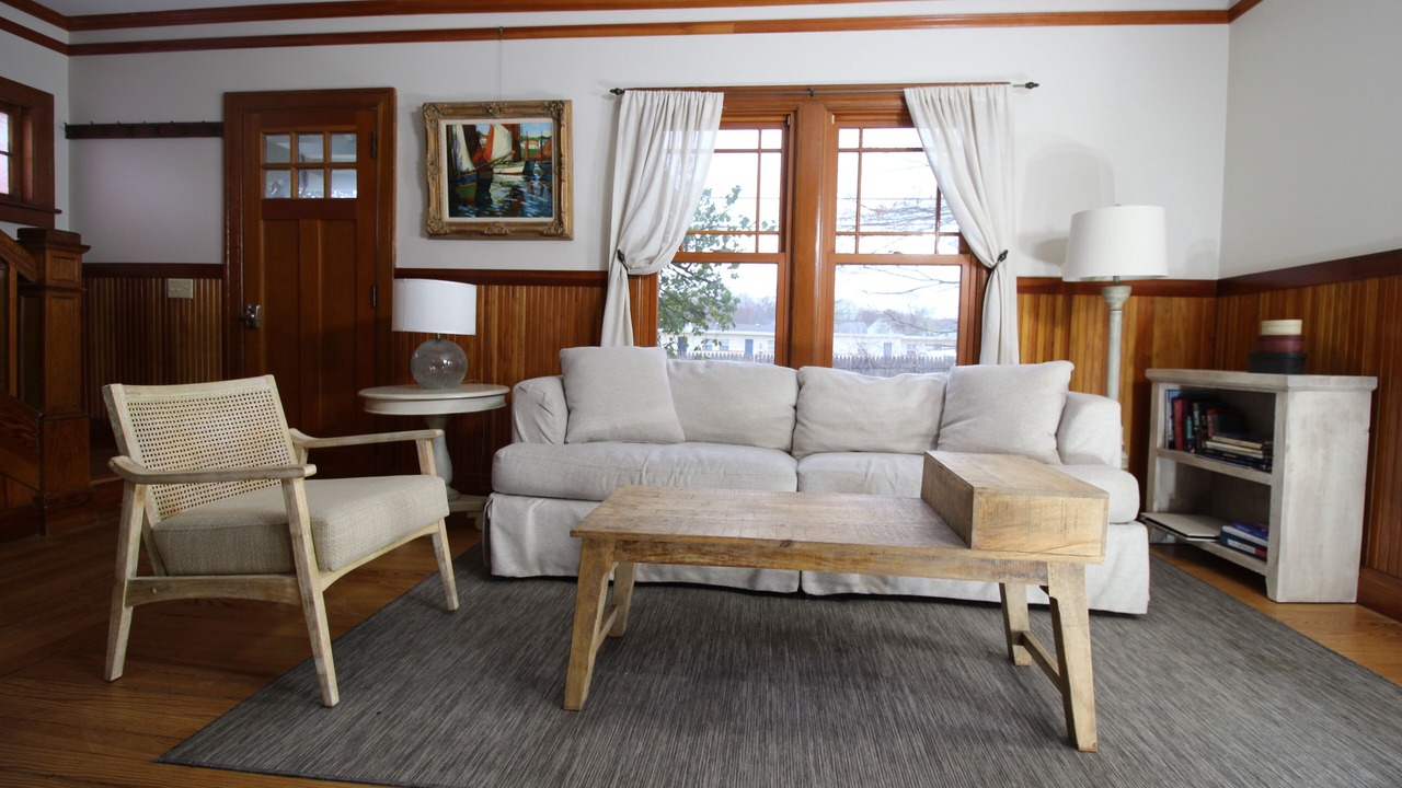 Photo of Livingroom in Stonington