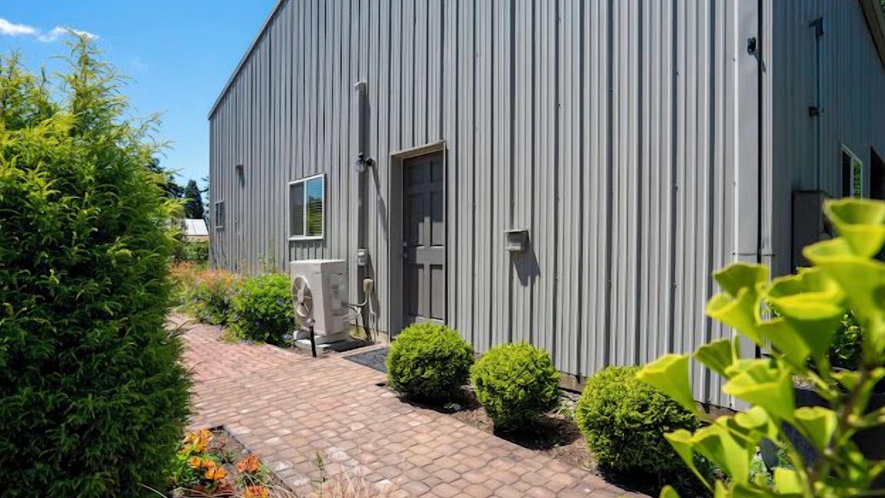 Photo of Others in Salem