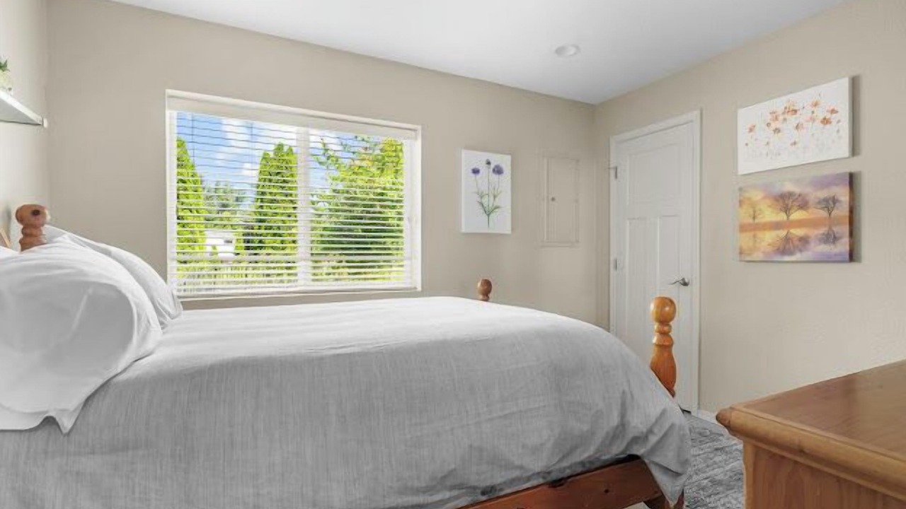 Photo of Others in Salem