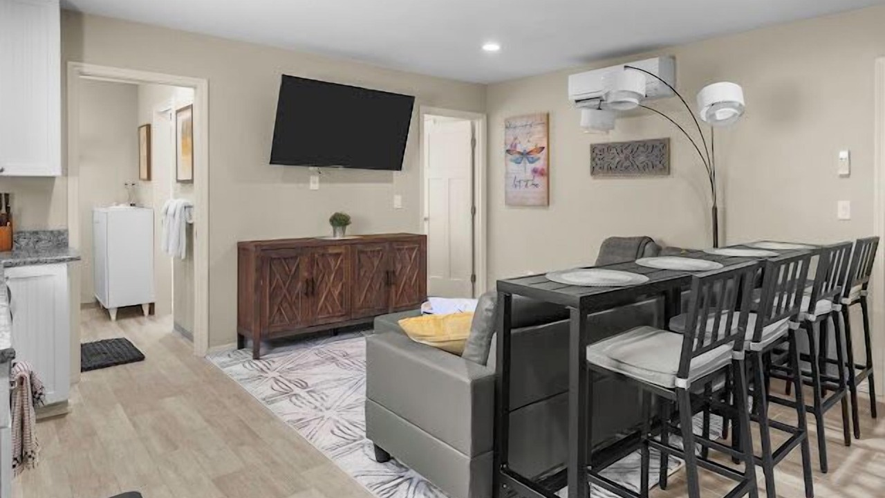 Photo of Others in Salem