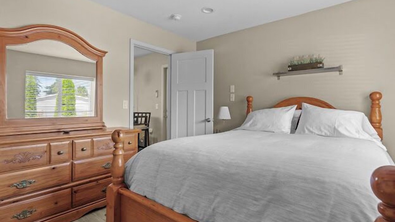 Photo of Others in Salem