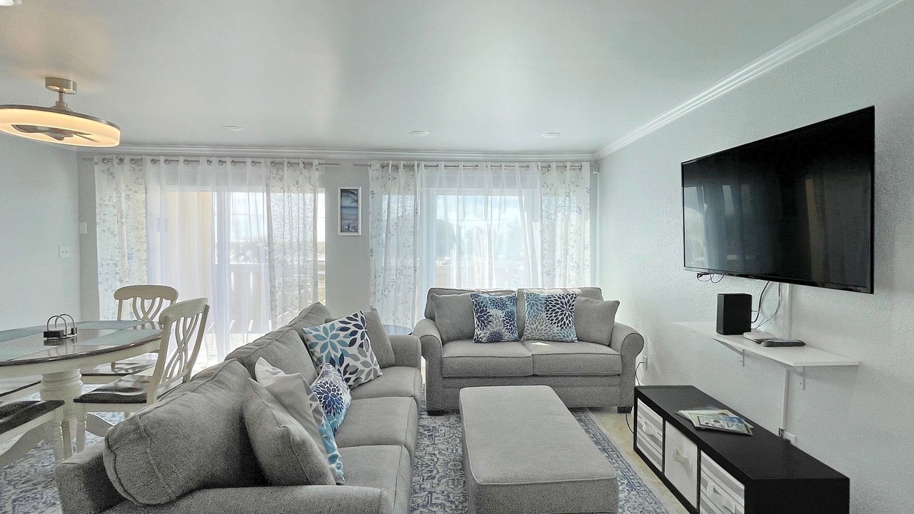 Photo of Livingroom in Pensacola Beach
