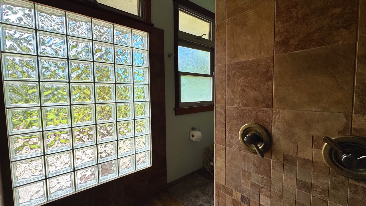 Photo of Bathroom in Papaikou