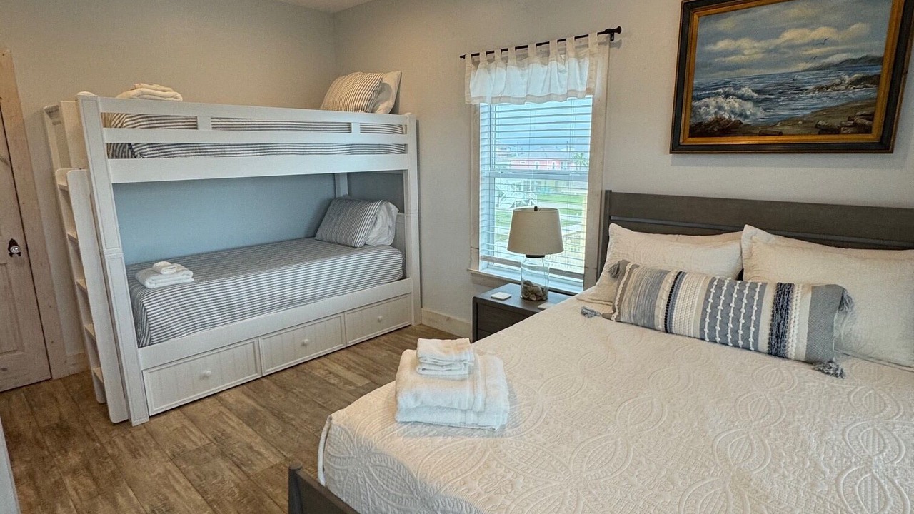 Photo of Bedroom in Port Bolivar