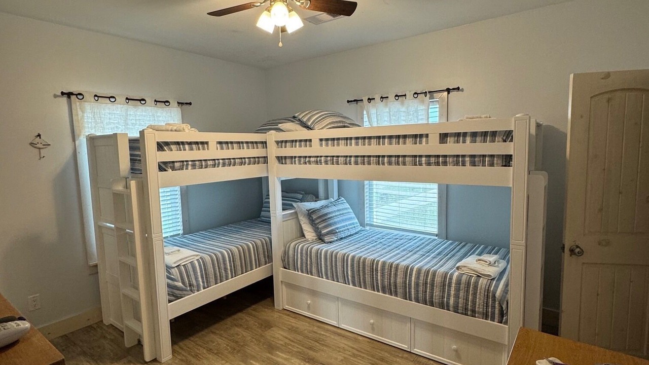 Photo of Bedroom in Port Bolivar