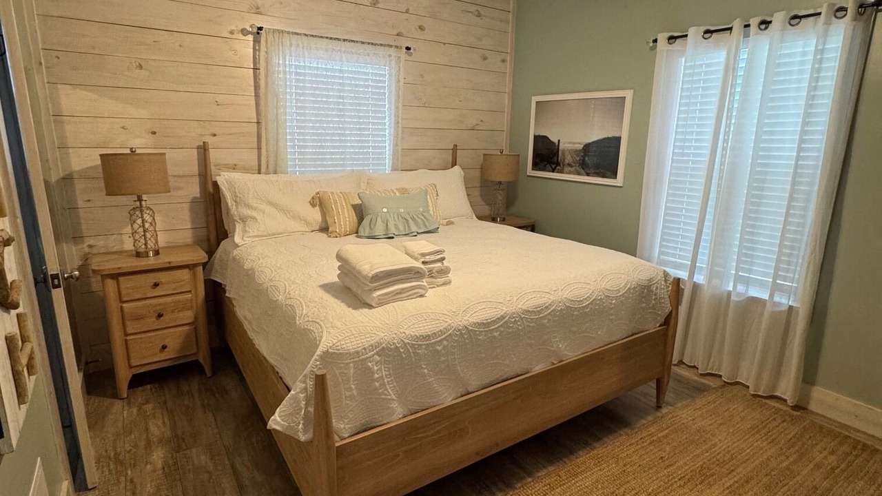 Photo of Bedroom in Port Bolivar