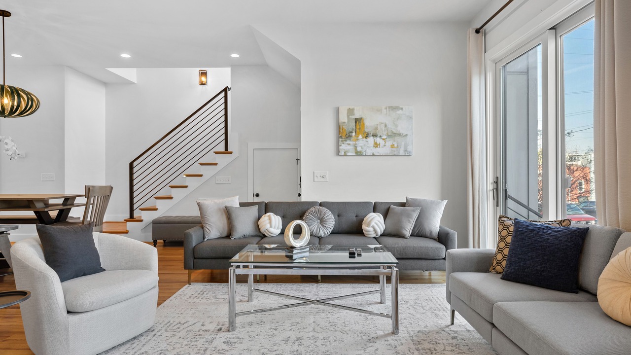 Photo of Livingroom in Edgehill
