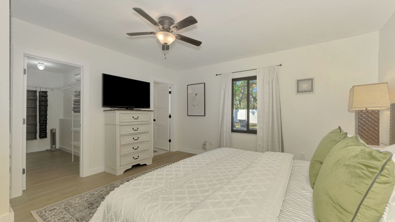 Photo of Bedroom in Arlington Park