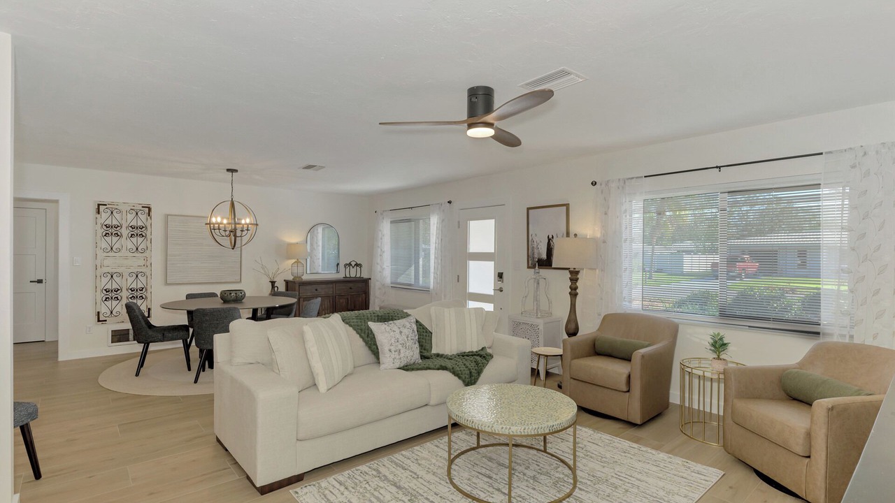 Photo of Livingroom in Arlington Park