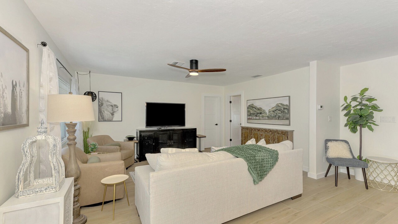 Photo of Livingroom in Arlington Park