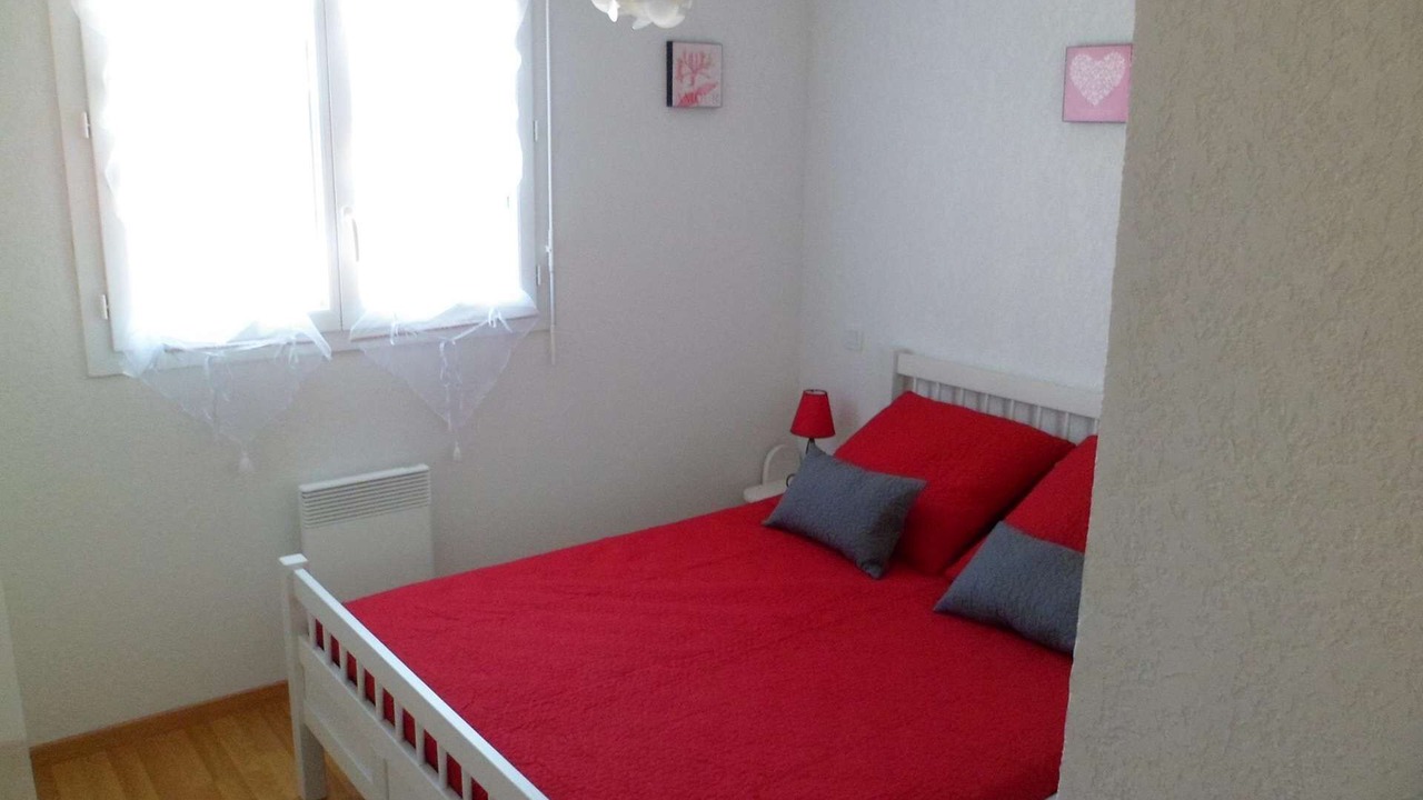 Photo of Bedroom in Messanges