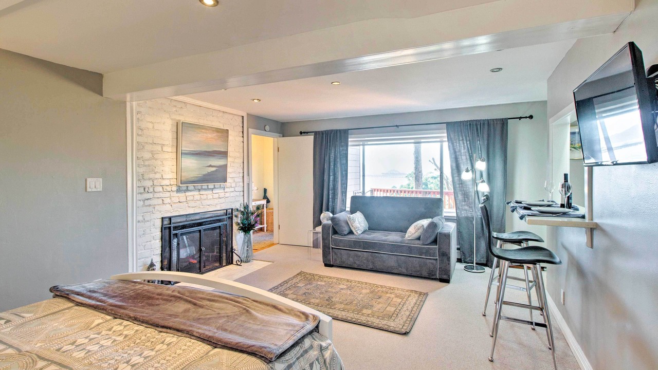 Photo of Others in Point Richmond