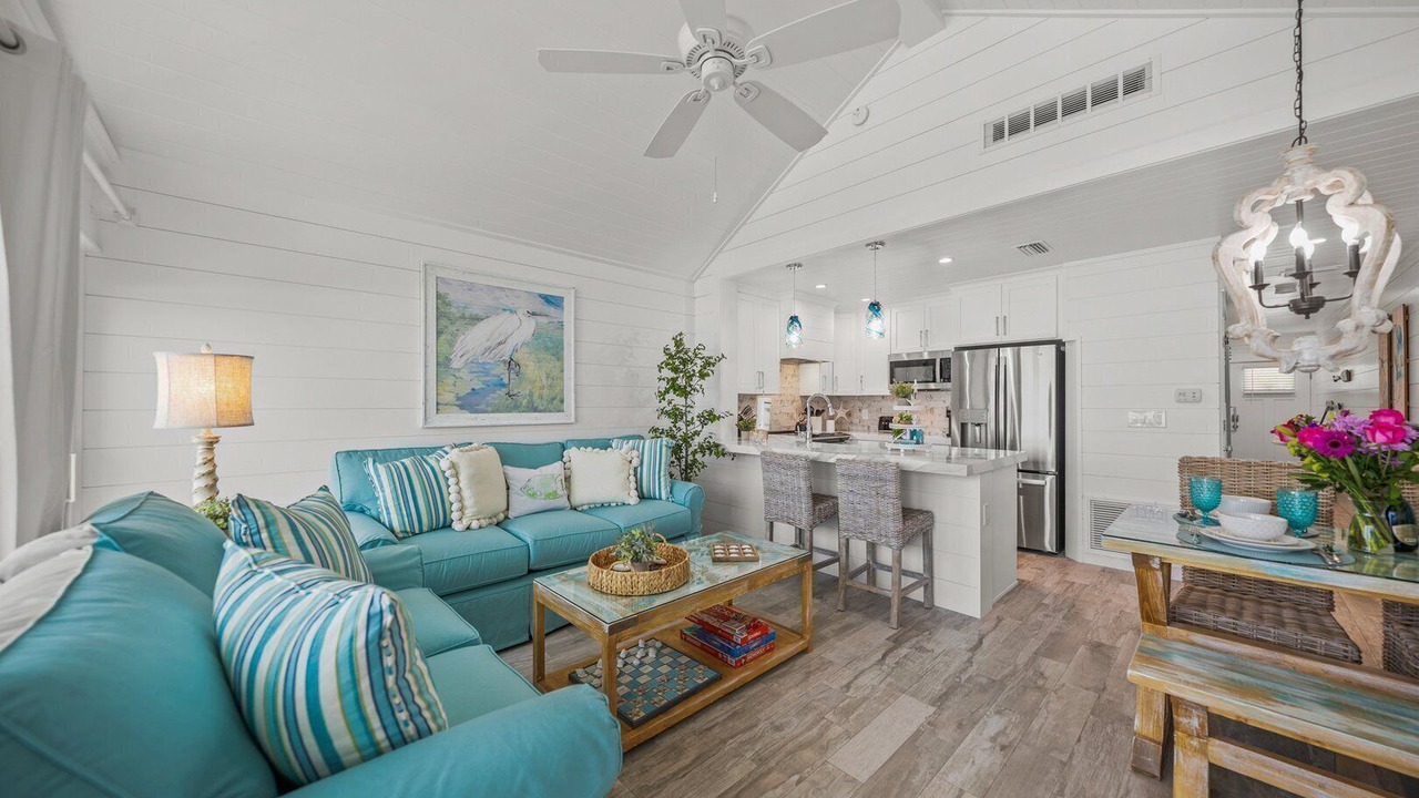 Photo of Livingroom in Holmes Beach