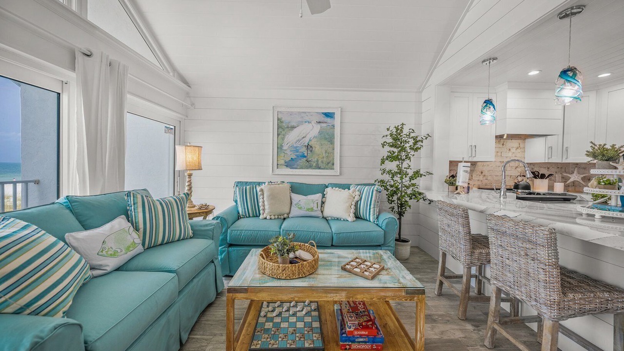 Photo of Livingroom in Holmes Beach