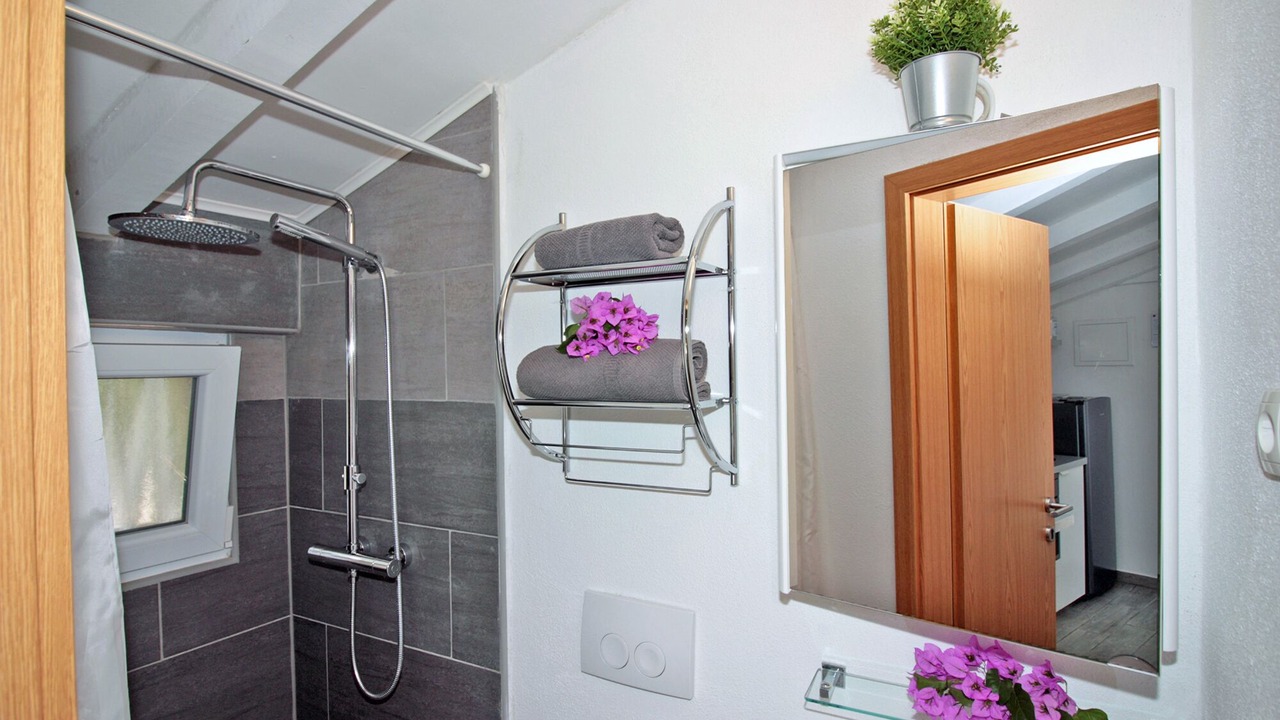 Photo of Bathroom in Pakostane