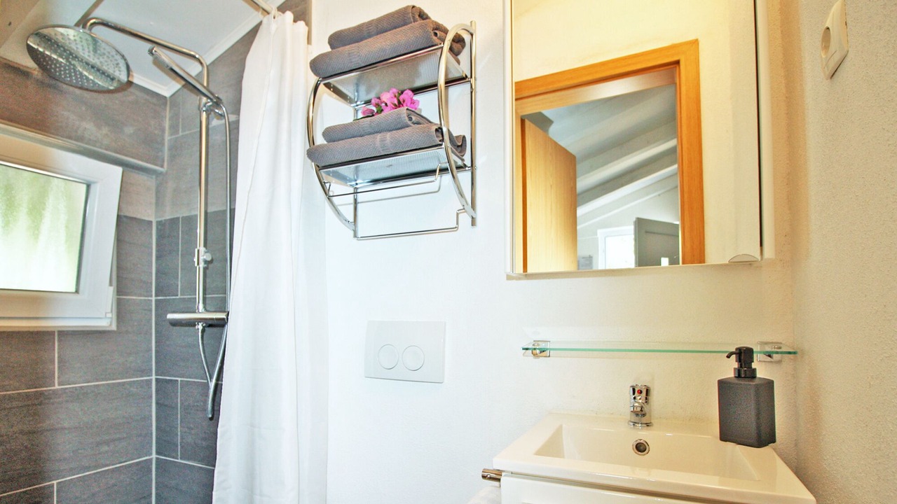 Photo of Bathroom in Pakostane