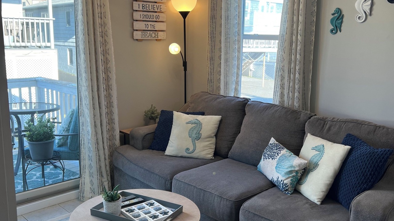 Photo of Livingroom in Salisbury Beach