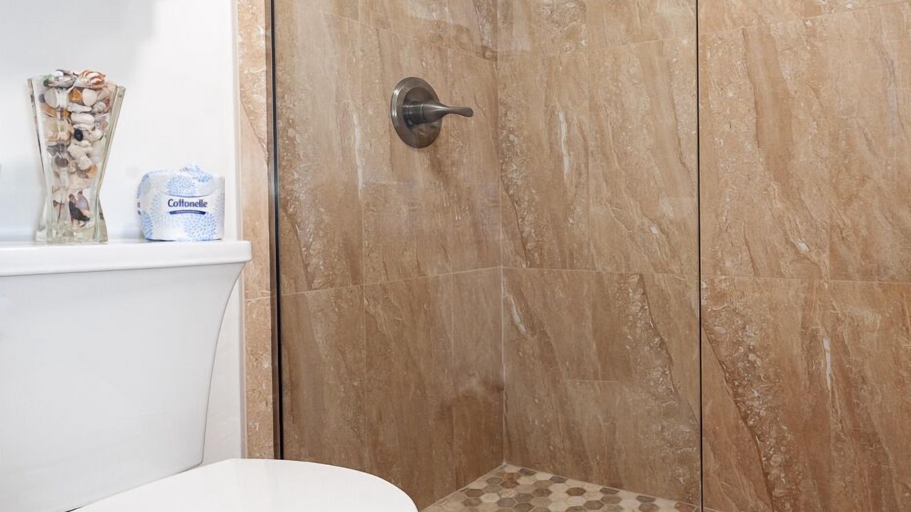 Photo of Bathroom in Princeville