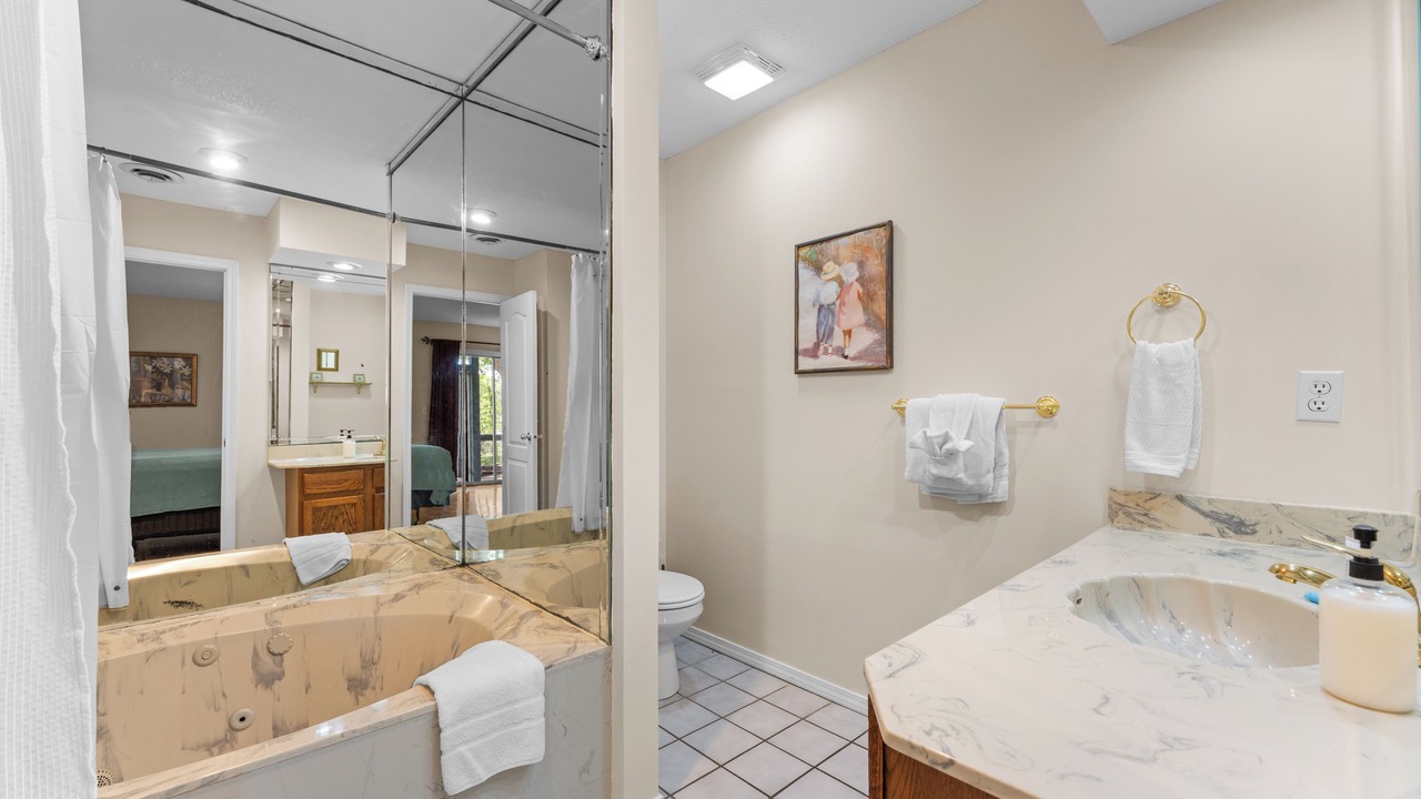 Photo of Bathroom in Table Rock