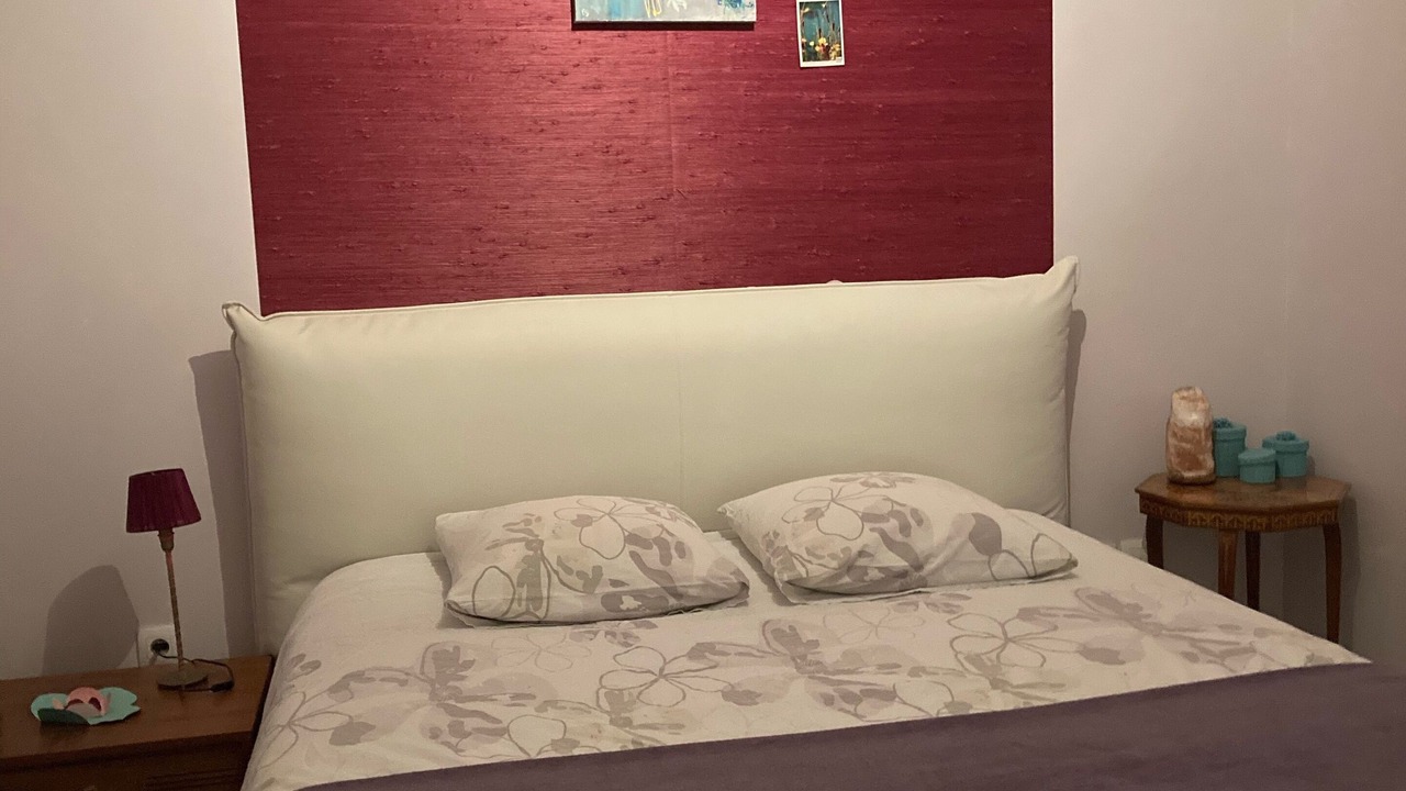Photo of Bedroom in Perenchies