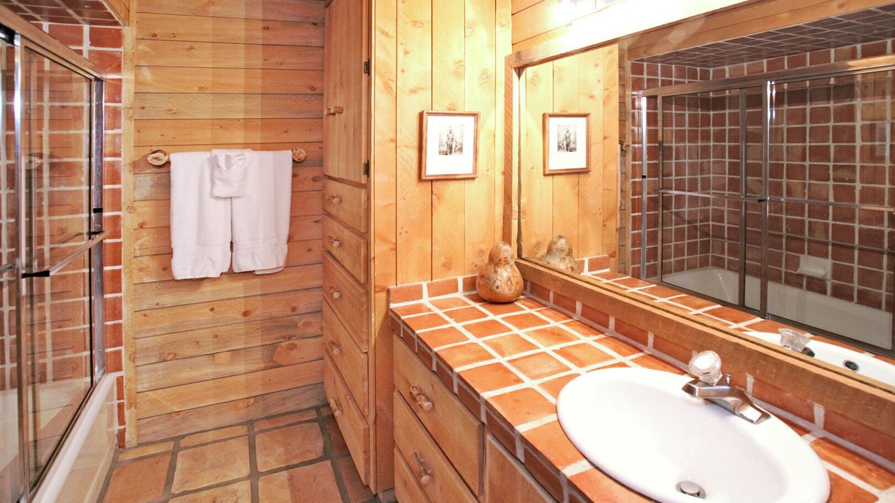 Photo of Bathroom in Sundance