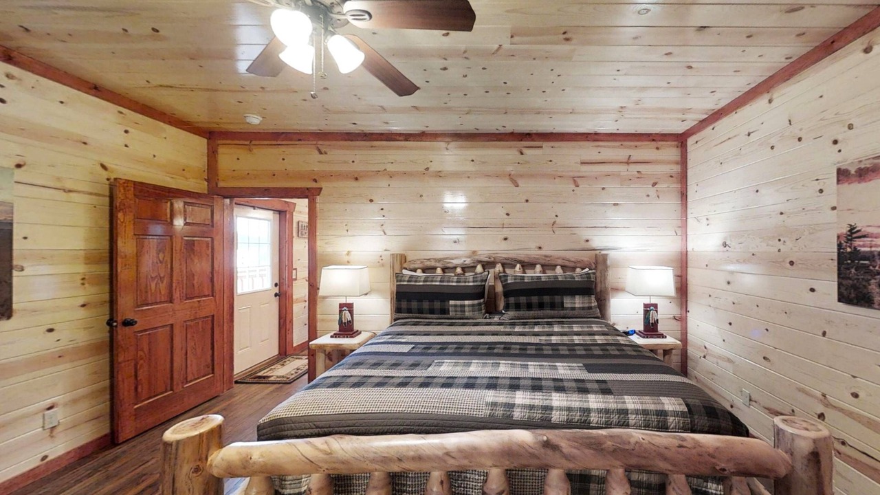 Photo of Bedroom in Sevierville