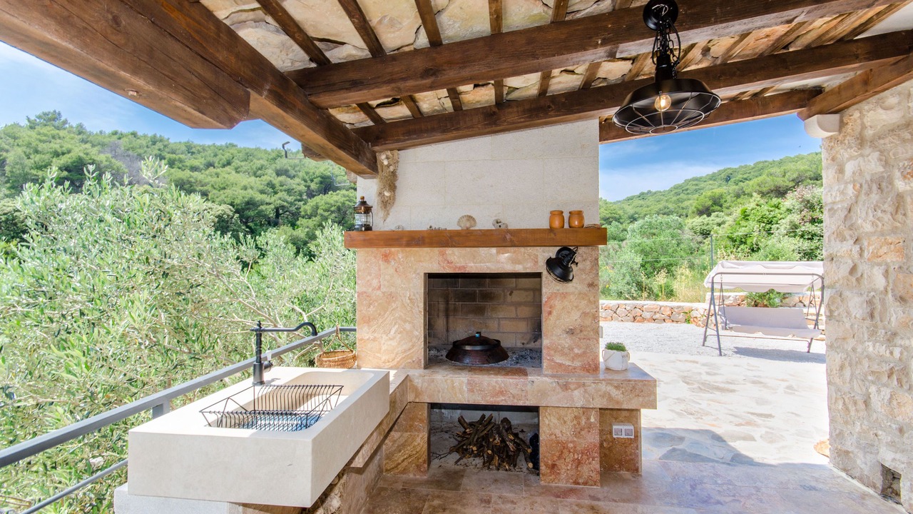 Photo of Patio Balcony in Sumartin