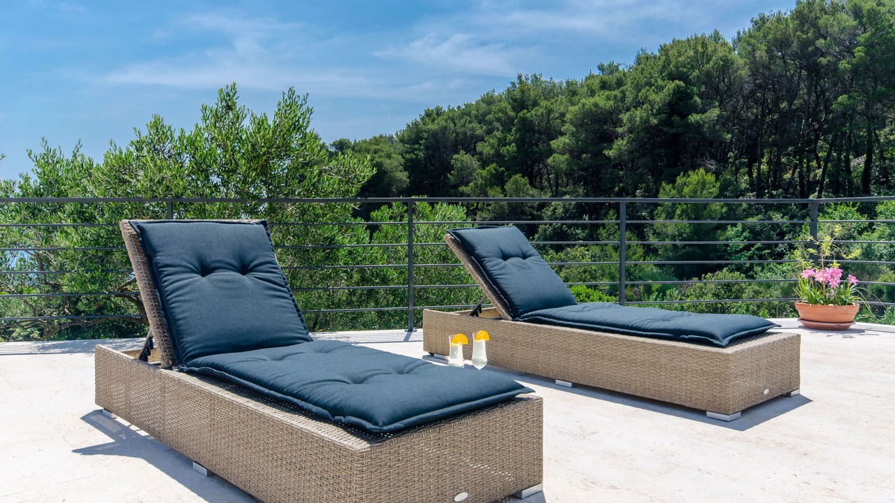 Photo of Outdoor in Sumartin