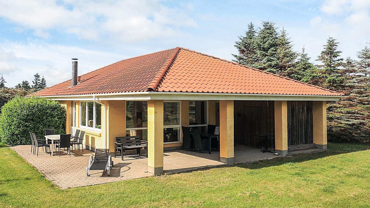 Photo of Outdoor in Hals