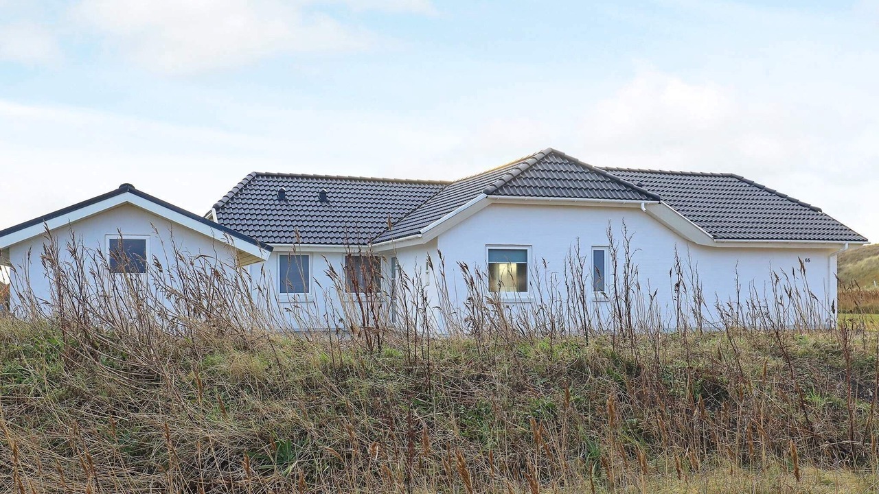 Photo of Outdoor in Vrist Strand