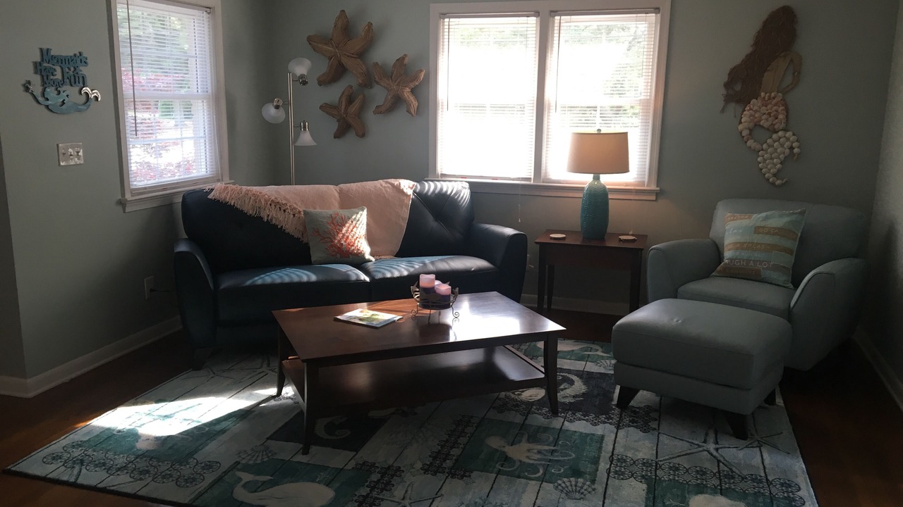Photo of Livingroom in Northeast Virginia Beach