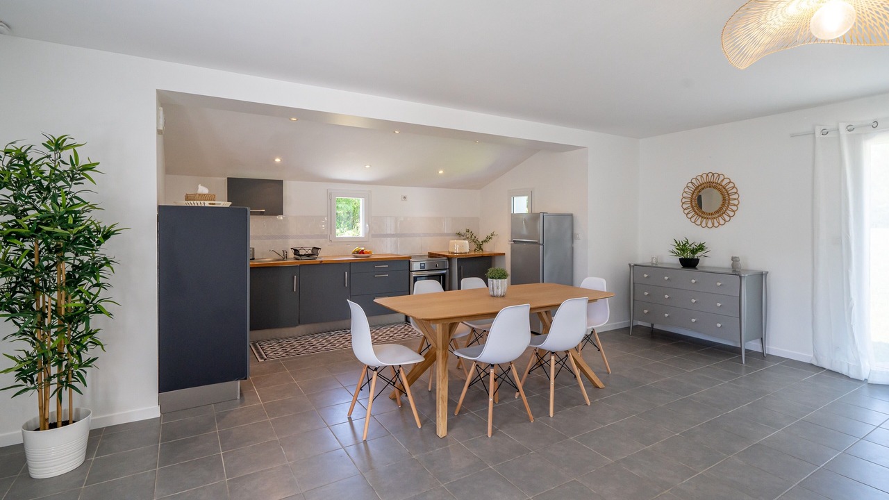 Photo of Others in Sallertaine