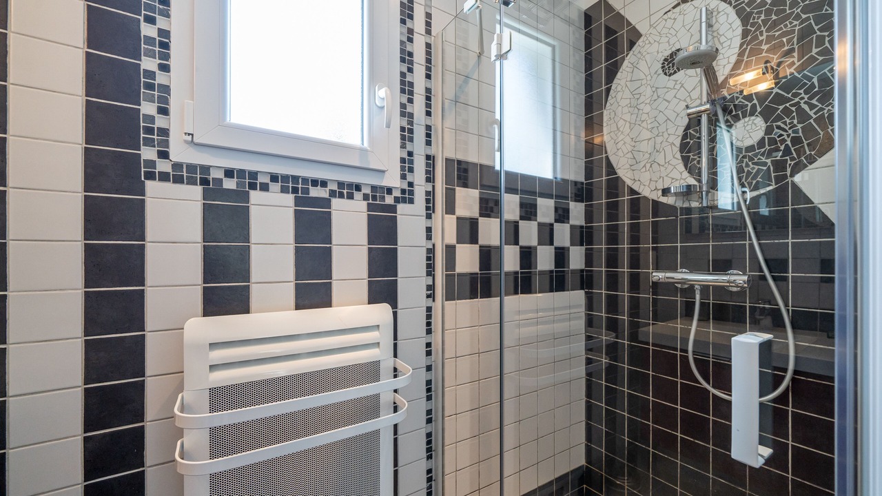 Photo of Bathroom in Sallertaine