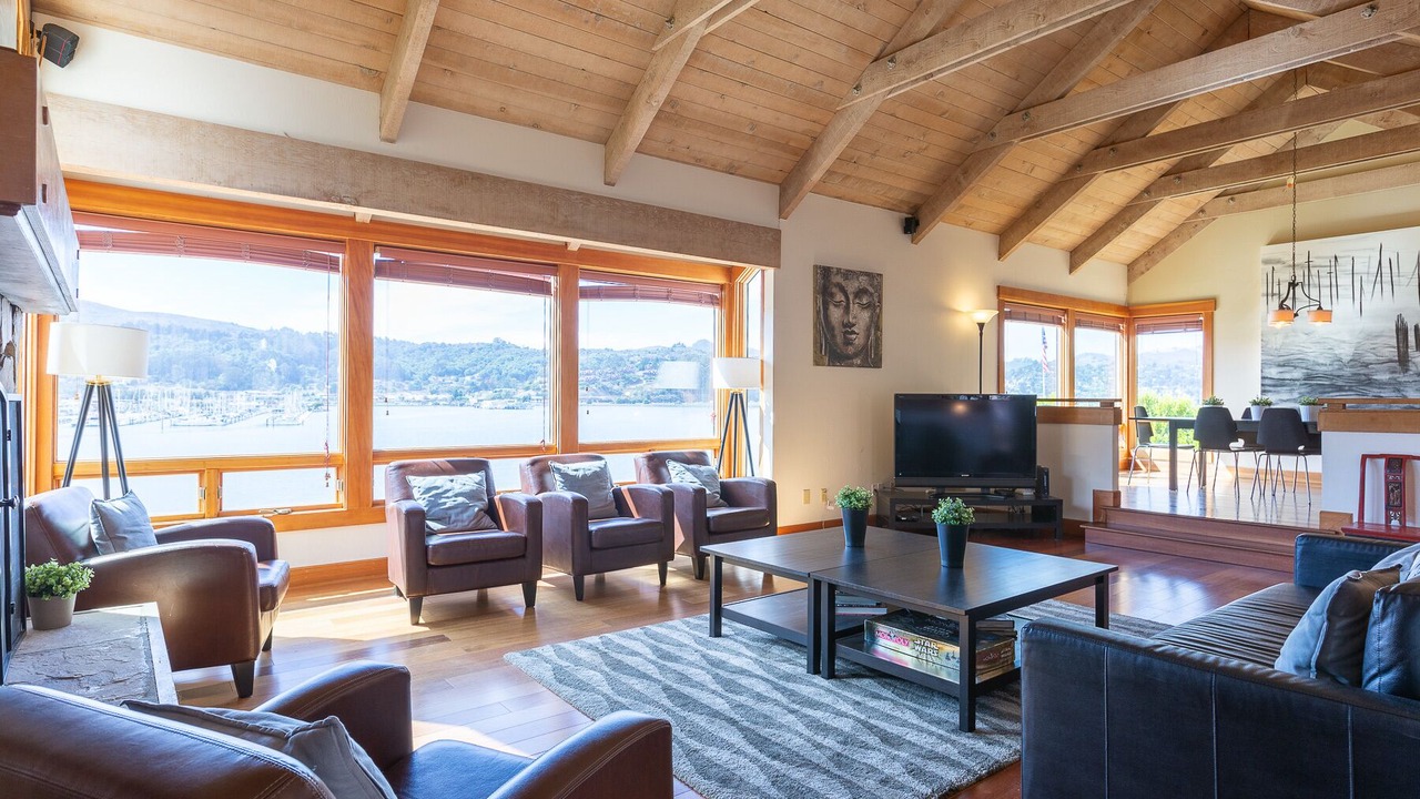 Photo of Livingroom in Strawberry