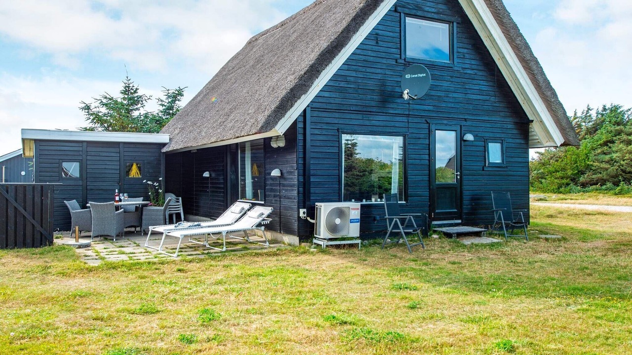 Photo of Others in Vrist Strand