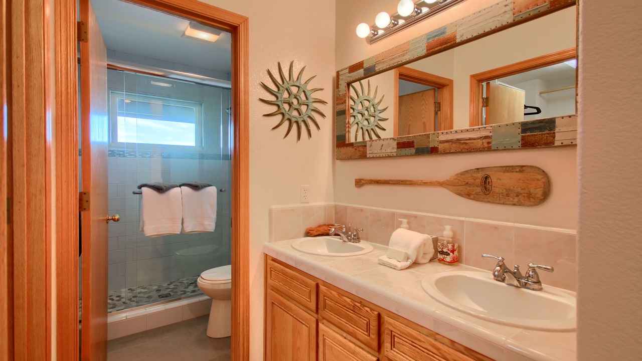 Photo of Bathroom in Marine Terrace