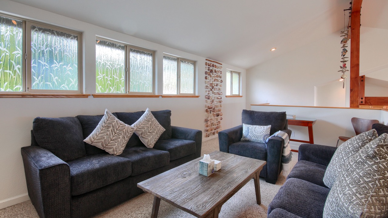 Photo of Livingroom in Marine Terrace
