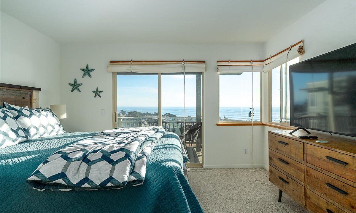 Photo of Bedroom in Marine Terrace