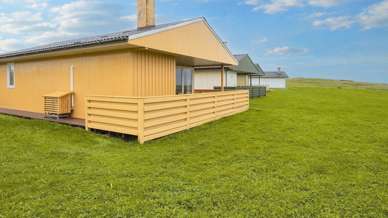 Photo of Outdoor in Trans