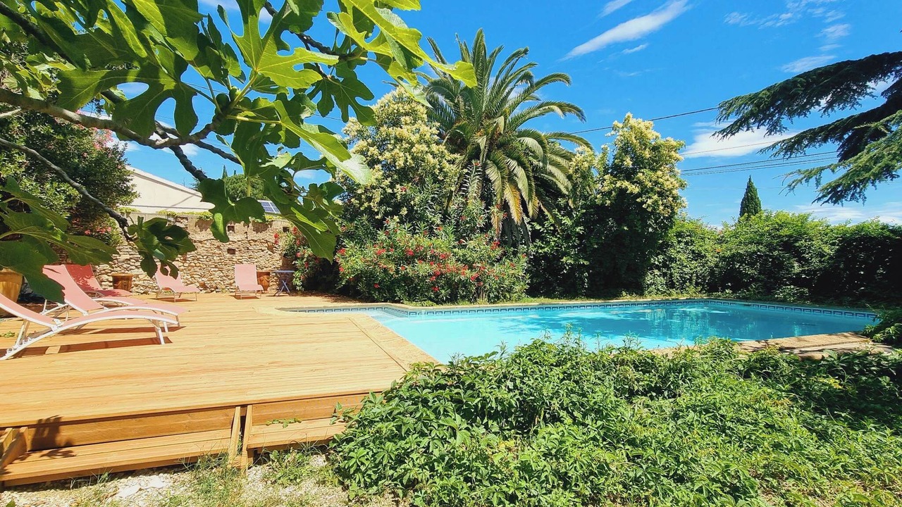 Photo of Outdoor in Pont-Saint-Esprit