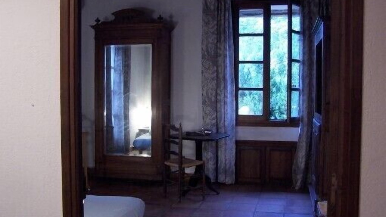 Photo of Bedroom in Pont-Saint-Esprit